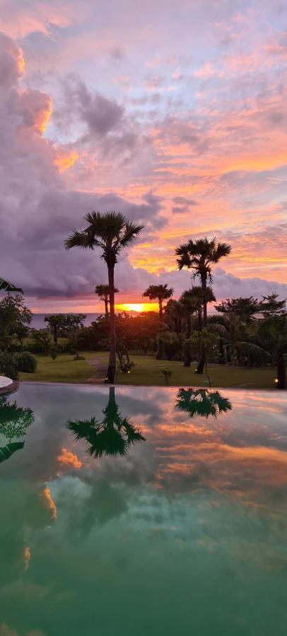 Palm Springs Bali Dive Resort Tulamben Buitenkant foto