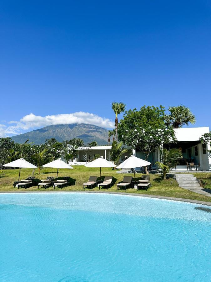 Palm Springs Bali Dive Resort Tulamben Buitenkant foto